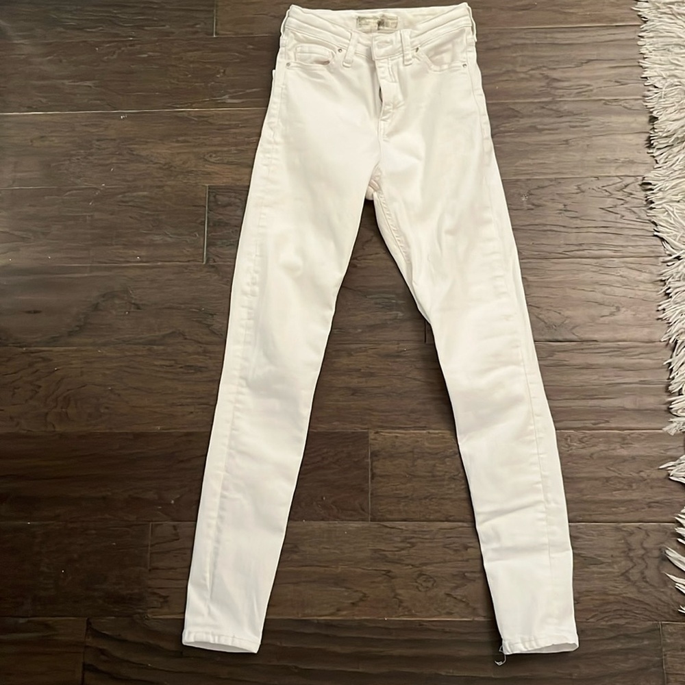 skinny jeans